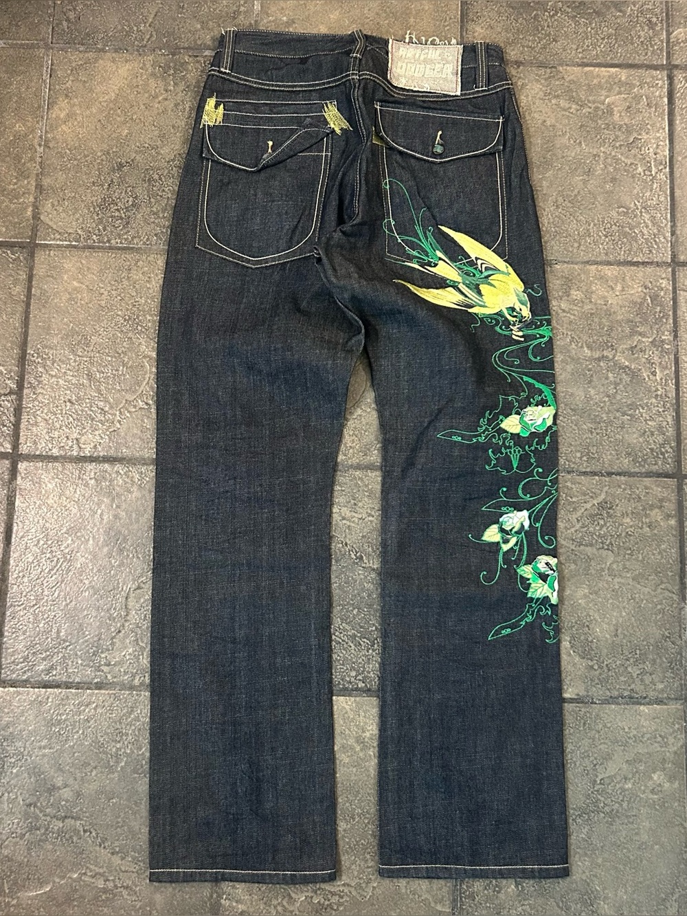 Vintage Y2K Artful Dodger Baggy Denim Jeans Embroidered Leg Parrot Flowers Sz 32